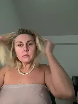 Amelia9798 online show from 01/08/26, 06:52