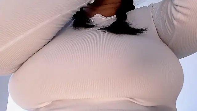 Snapshot of isabelateran chatting on 07/10/26, 07:36 isabelateran online show from 07/10/26, 07:36