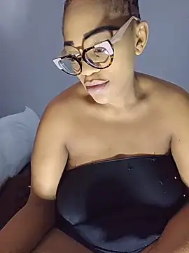 Snapshot of Sultrydiva1 chatting on 02/22/26, 08:17 Sultrydiva1 online show from 02/22/26, 08:17