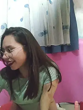 Sexyhanna14 online show from 04/18/26, 02:58