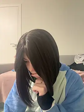 Lily Lii online show from 01/15/26, 01:47