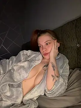 Snapshot of DarkdesireXoX chatting on 02/27/26, 01:50 DarkdesireXoX online show from 02/27/26, 01:50