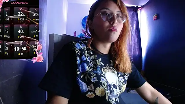 Velvet Moon33 online show from 03/21/26, 10:13