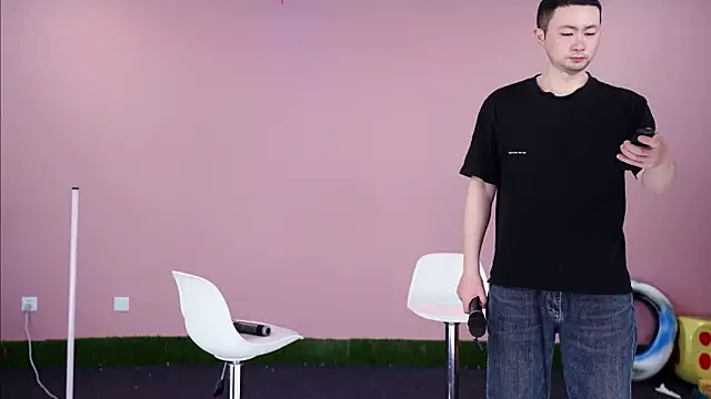 w-lucky online show from 02/16/26, 03:21