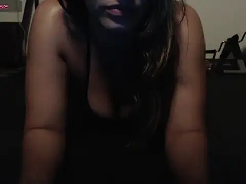 Snapshot of Millycamfit chatting on 01/13/26, 06:39 Millycamfit online show from 01/13/26, 06:39