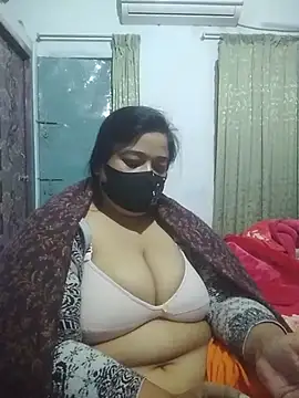 Snapshot of momo_loves chatting on 02/07/26, 05:54 momo loves online show from 02/07/26, 05:54