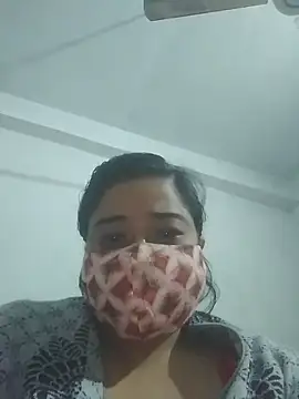 Snapshot of momo_loves chatting on 01/17/26, 03:26 momo loves online show from 01/17/26, 03:26