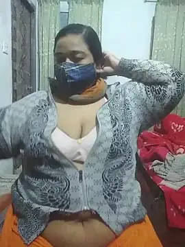 Snapshot of momo_loves chatting on 02/03/26, 06:13 momo loves online show from 02/03/26, 06:13