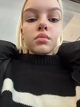 Snapshot of AshleyMur chatting on 01/14/26, 03:54 AshleyMur online show from 01/14/26, 03:54