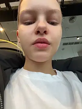 Snapshot of AshleyMur chatting on 02/01/26, 05:27 AshleyMur online show from 02/01/26, 05:27