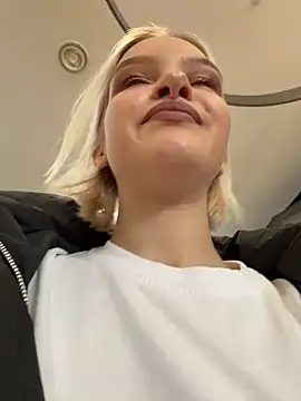 Snapshot of AshleyMur chatting on 02/02/26, 05:06 AshleyMur online show from 02/02/26, 05:06