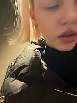 Snapshot of AshleyMur chatting on 01/08/26, 03:34 AshleyMur online show from 01/08/26, 03:34