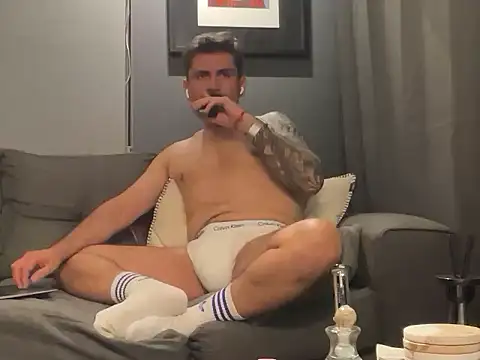 LukasMackenna online show from 04/03/26, 11:11