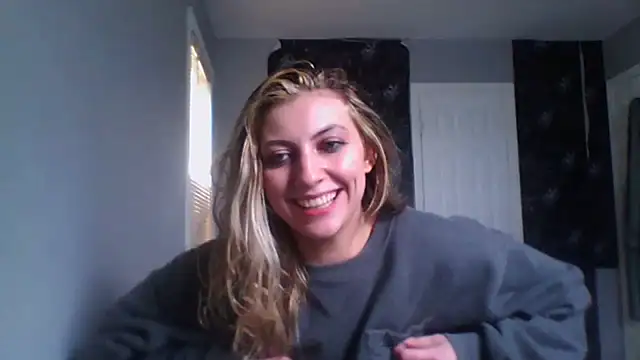 KellyKardashian online show from 04/18/26, 06:32