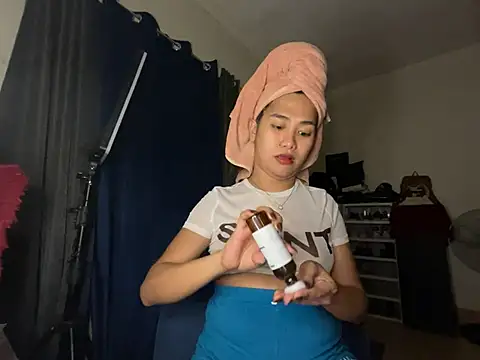 Mira Janee online show from 02/28/26, 03:44