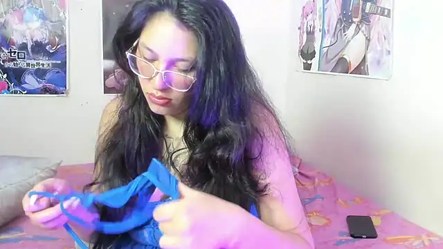 abril onnel online show from 11/03/25, 07:17