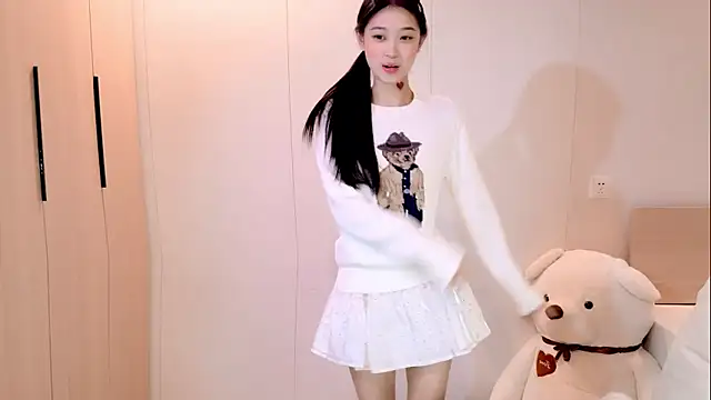 iiiiiiiiiu online show from 01/12/26, 03:19