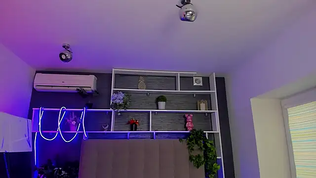 StephieRousee online show from 02/24/26, 06:14