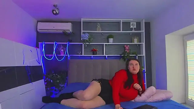 StephieRousee online show from 03/19/26, 06:24