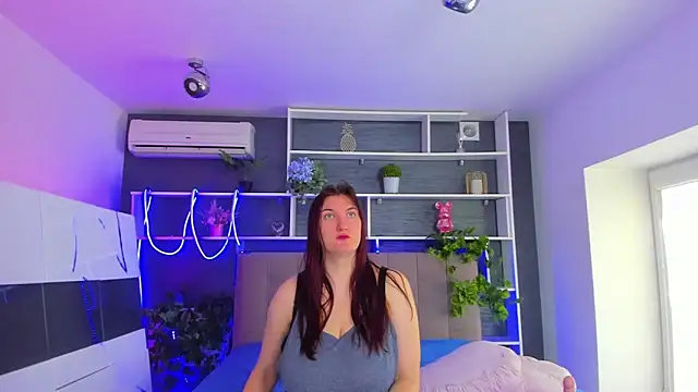 StephieRousee online show from 03/24/26, 06:13