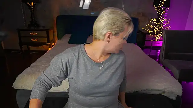 CrystalVibe online show from 05/14/26, 05:48