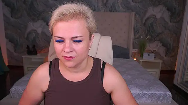 CrystalVibe online show from 06/19/26, 05:46