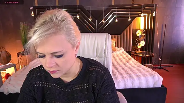 CrystalVibe online show from 03/08/26, 06:17