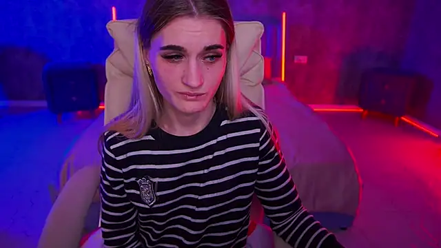 DiamondNina online show from 04/16/26, 08:09