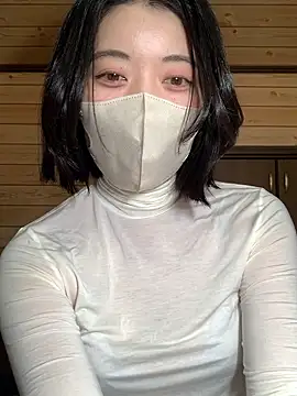 Snapshot of minami_room chatting on 01/19/26, 01:09 minami room online show from 01/19/26, 01:09