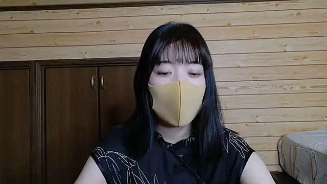 Snapshot of minami_room chatting on 07/06/26, 08:10 minami room online show from 07/06/26, 08:10