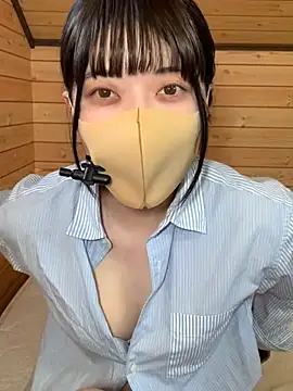 Snapshot of minami_room chatting on 04/11/26, 06:10 minami room online show from 04/11/26, 06:10