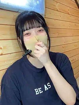 minami room online show from 04/18/26, 06:16