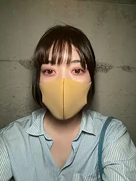 Snapshot of minami_room chatting on 07/03/26, 01:17 minami room online show from 07/03/26, 01:17