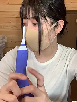 Snapshot of minami_room chatting on 04/02/26, 05:25 minami room online show from 04/02/26, 05:25