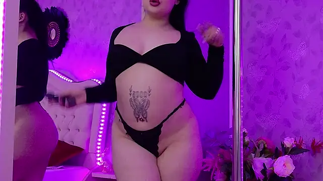 Snapshot of LunaXBabe chatting on 04/25/26, 01:41 LunaXBabe online show from 04/25/26, 01:41