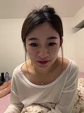 Snapshot of Xiaojuzi- chatting on 05/31/26, 01:28 Xiaojuzi- online show from 05/31/26, 01:28