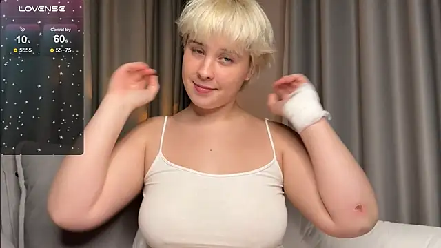 EvaSuunny online show from 04/14/26, 06:13