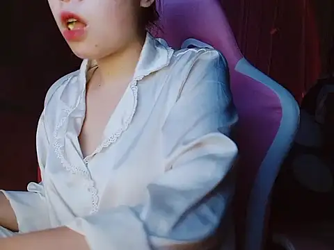 -Tamy- online show from 03/19/26, 06:30