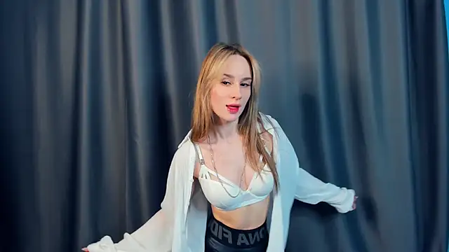 Snapshot of Kirawithvibe chatting on 01/09/26, 12:17 Kirawithvibe online show from 01/09/26, 12:17