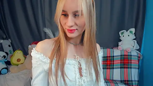 Snapshot of Kirawithvibe chatting on 01/07/26, 01:32 Kirawithvibe online show from 01/07/26, 01:32