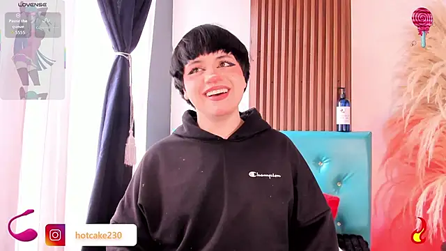 Hiddenhotcake online show from 02/02/26, 07:24