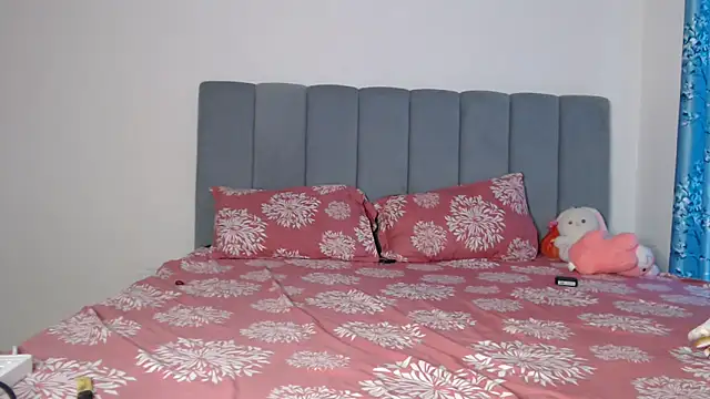 Hottie heer online show from 05/09/26, 01:25
