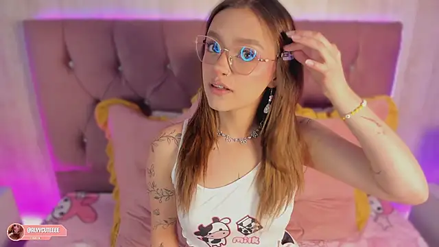 alyy cut3 online show from 04/08/26, 08:43