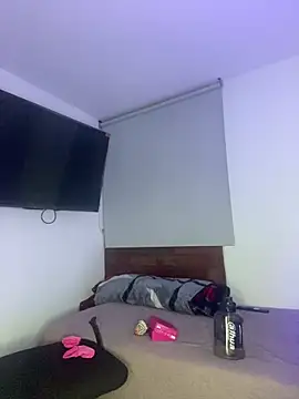 Snapshot of AuraFuego chatting on 03/30/26, 01:40 AuraFuego online show from 03/30/26, 01:40