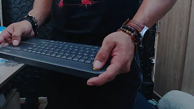 viktor herrera online show from 02/09/26, 09:02