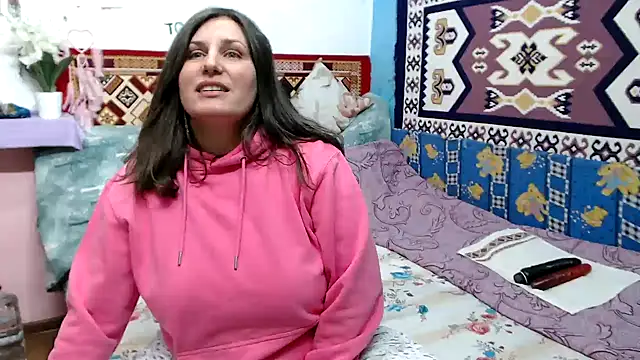 Snapshot of Adelinemilf chatting on 02/18/26, 11:50 Adelinemilf online show from 02/18/26, 11:50