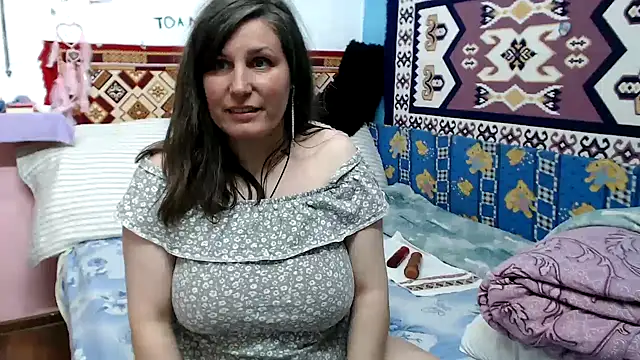 Adelinemilf online show from 05/04/26, 11:57