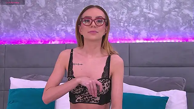 CindyBlondie online show from 03/19/26, 06:02