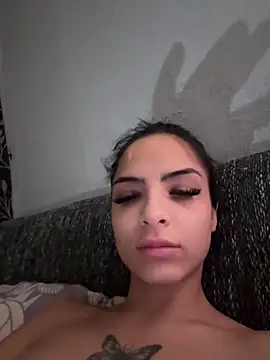 Evelin199 online show from 05/13/26, 06:53