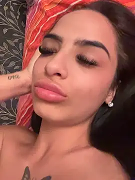 Evelin199 online show from 05/31/26, 06:20